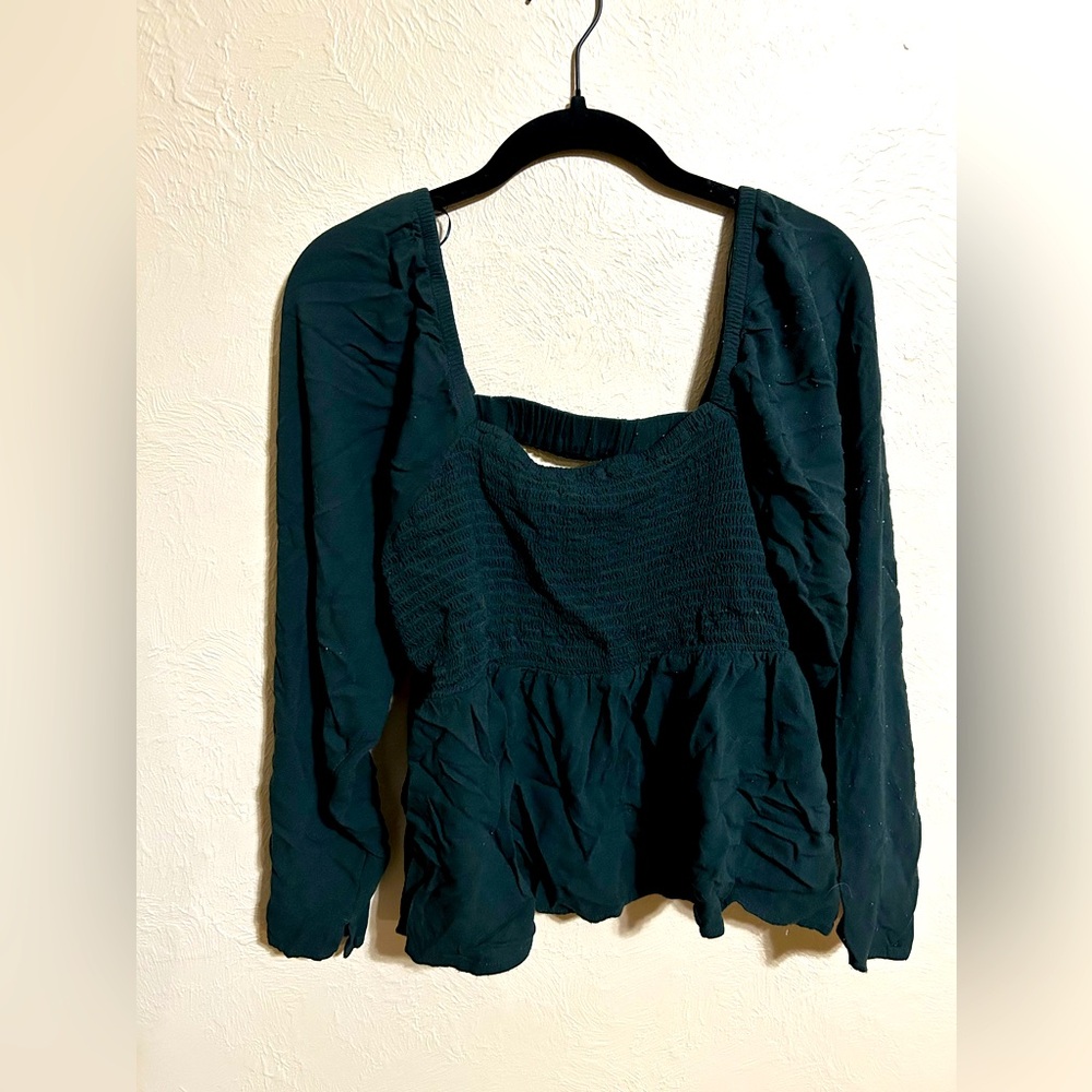 Old Navy cutout smocked long sleeve shirt, size L, forest green